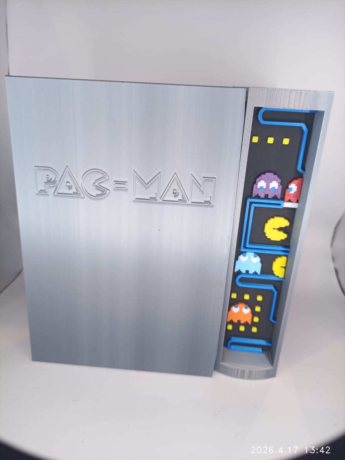 Silver Pac Man Book Nook