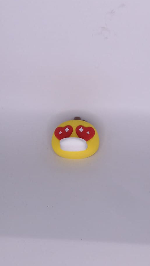 Yellow Heart Eyes Head Magnet